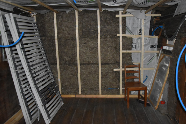 hintereWandverkleiden